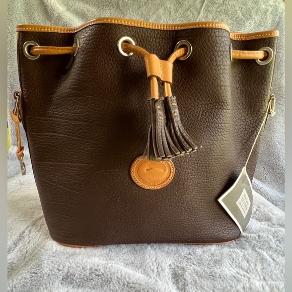 **SALE** 🤩🛍️ 2 (two) Dooney & Bourke drawstring bucket purses - Picture 2 of 15